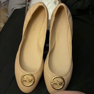 New in box Authentic Coach Tan Comfort Flat Shoes size 10 B